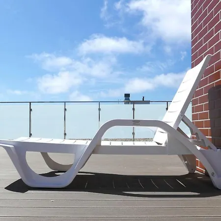 Forest Surfingbird شقة كولوبرزيغ