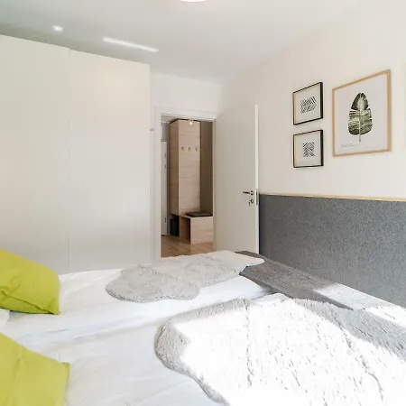 شقة Forest Surfingbird كولوبرزيغ