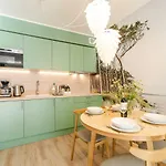 Forest Surfingbird Apartment *