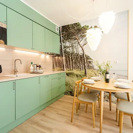 Forest Surfingbird Apartment