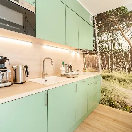 Apartment Forest Surfingbird *