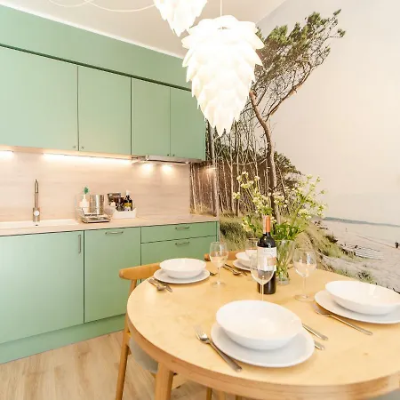 Forest Surfingbird Apartment